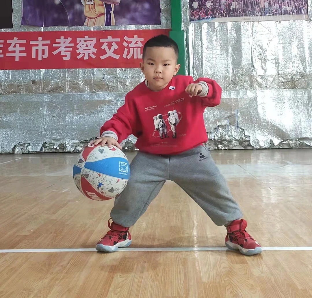 刻苦训练篮球时如何避免受伤的建议_1